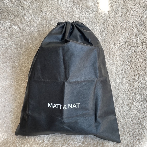 Matt & Nat Women's Backpack Pear BRAVE Vegan Leather (Purity) Fits 13โ Laptop - Picture 11 of 11